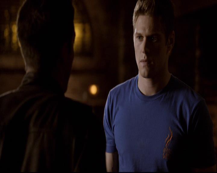 VampireDiariesWorld-dot-org_2x14CryingWolf2110.jpg