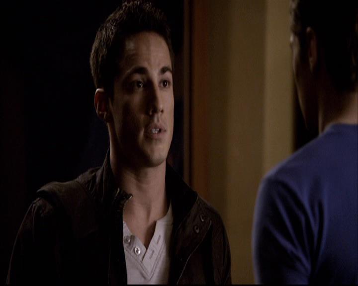 VampireDiariesWorld-dot-org_2x14CryingWolf2111.jpg