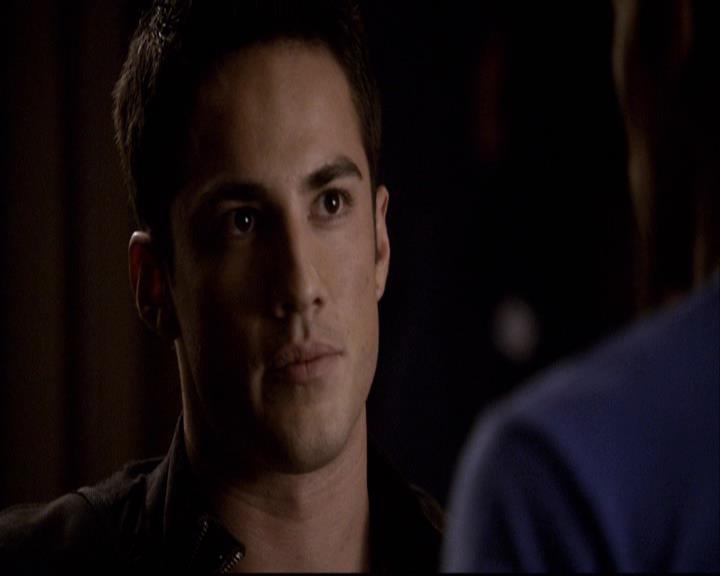 VampireDiariesWorld-dot-org_2x14CryingWolf2131.jpg