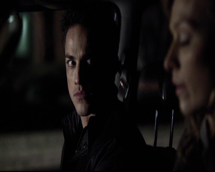 VampireDiariesWorld-dot-org_2x14CryingWolf2205.jpg