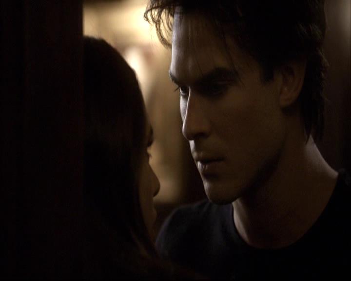 VampireDiariesWorld-dot-org_2x16TheHouseGuest0040.jpg