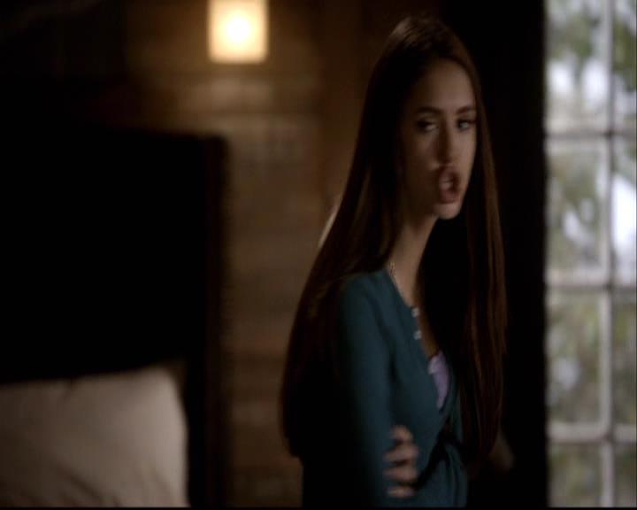 VampireDiariesWorld-dot-org_2x16TheHouseGuest0080.jpg