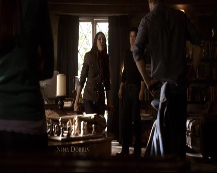 VampireDiariesWorld-dot-org_2x16TheHouseGuest0094.jpg