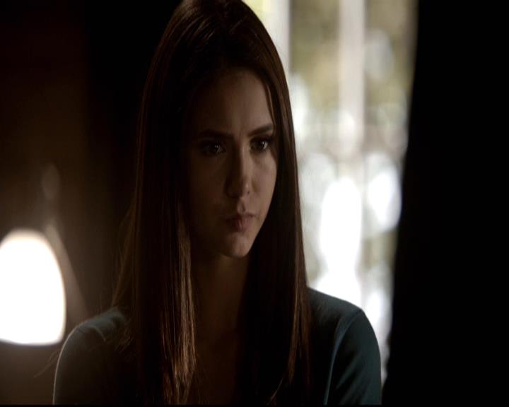 VampireDiariesWorld-dot-org_2x16TheHouseGuest0115.jpg