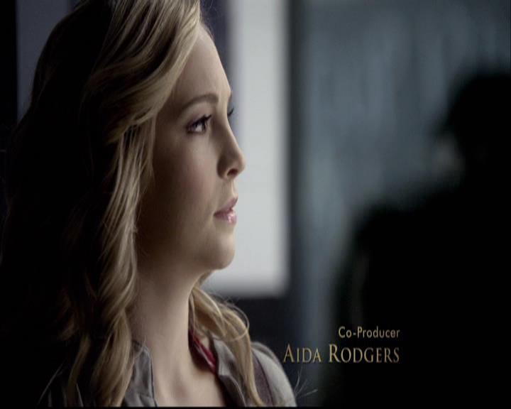 VampireDiariesWorld-dot-org_2x16TheHouseGuest0178.jpg