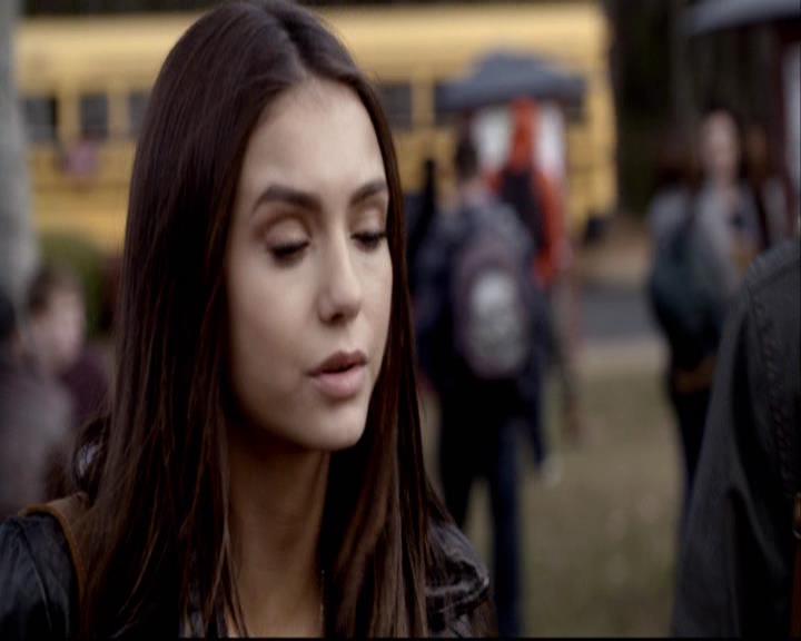 VampireDiariesWorld-dot-org_2x16TheHouseGuest0206.jpg