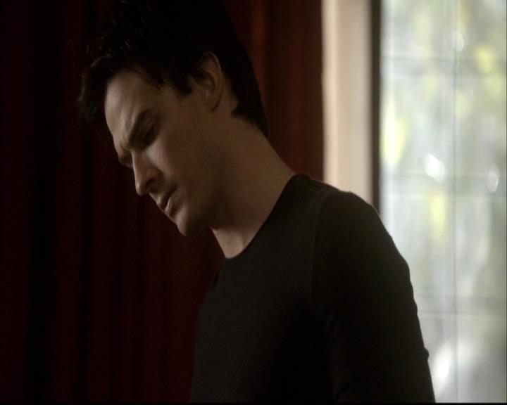 VampireDiariesWorld-dot-org_2x16TheHouseGuest0459.jpg