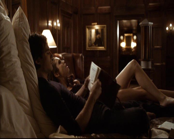VampireDiariesWorld-dot-org_2x16TheHouseGuest2027.jpg