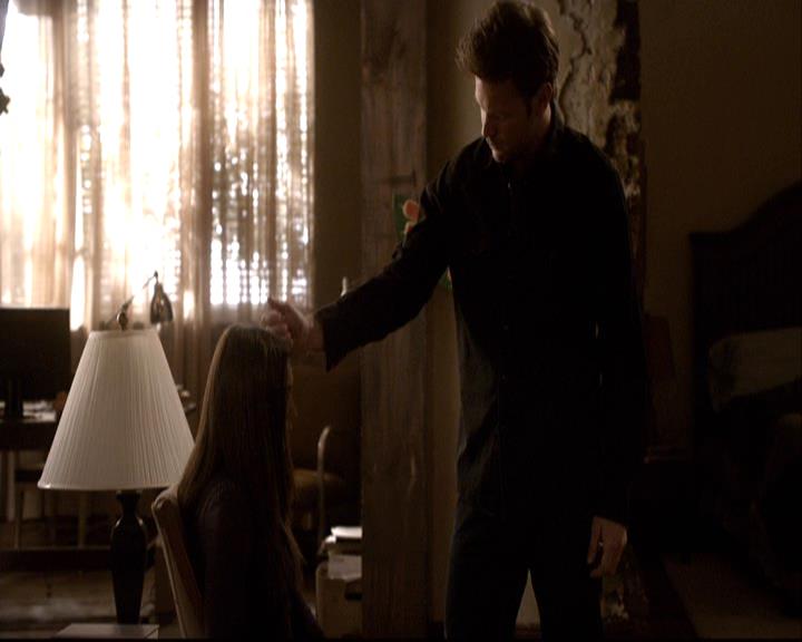 VampireDiariesWorld-dot-org_2x18TheLastDance0040.jpg