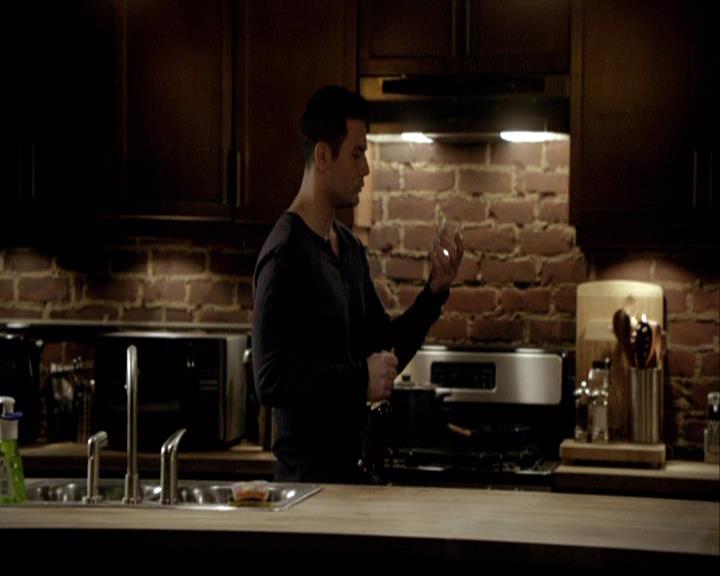 VampireDiariesWorld-dot-org_2x18TheLastDance0644.jpg