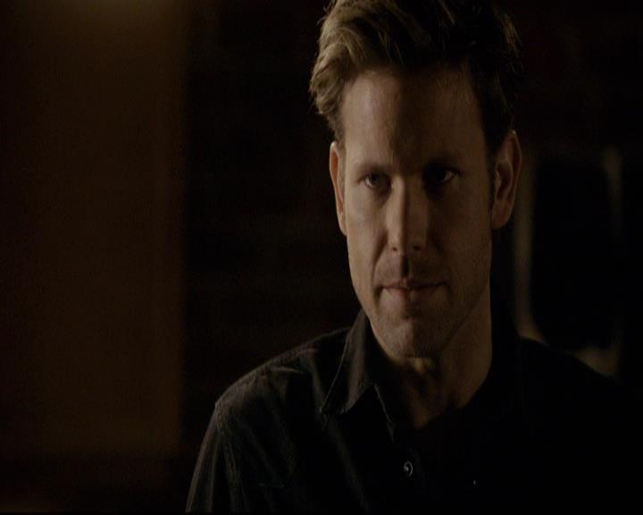 VampireDiariesWorld-dot-org_2x18TheLastDance0690.jpg