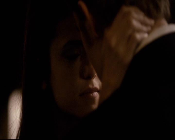 VampireDiariesWorld-dot-org_2x18TheLastDance0826.jpg