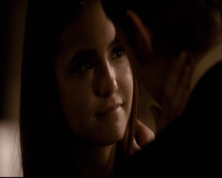 VampireDiariesWorld-dot-org_2x18TheLastDance0835.jpg