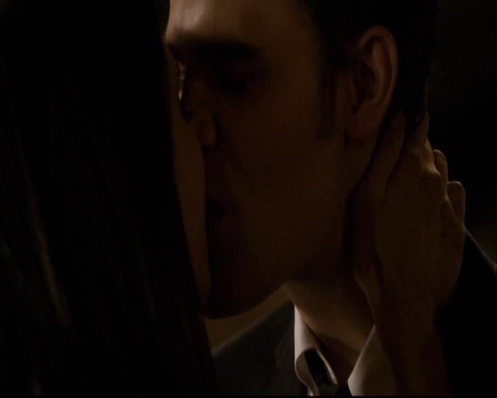 VampireDiariesWorld-dot-org_2x18TheLastDance0837.jpg