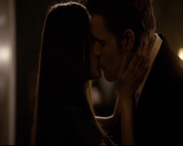 VampireDiariesWorld-dot-org_2x18TheLastDance0839.jpg