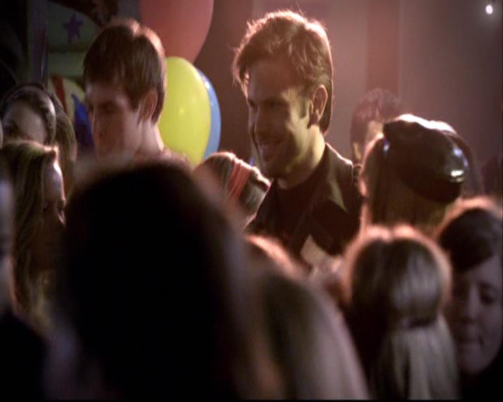 VampireDiariesWorld-dot-org_2x18TheLastDance0864.jpg