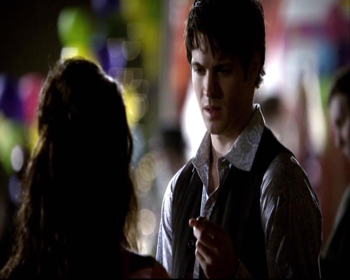 VampireDiariesWorld-dot-org_2x18TheLastDance0917.jpg