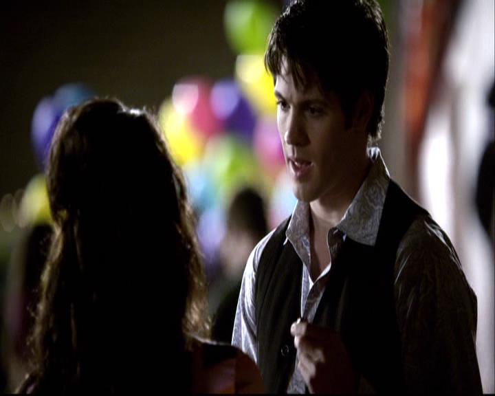 VampireDiariesWorld-dot-org_2x18TheLastDance0920.jpg