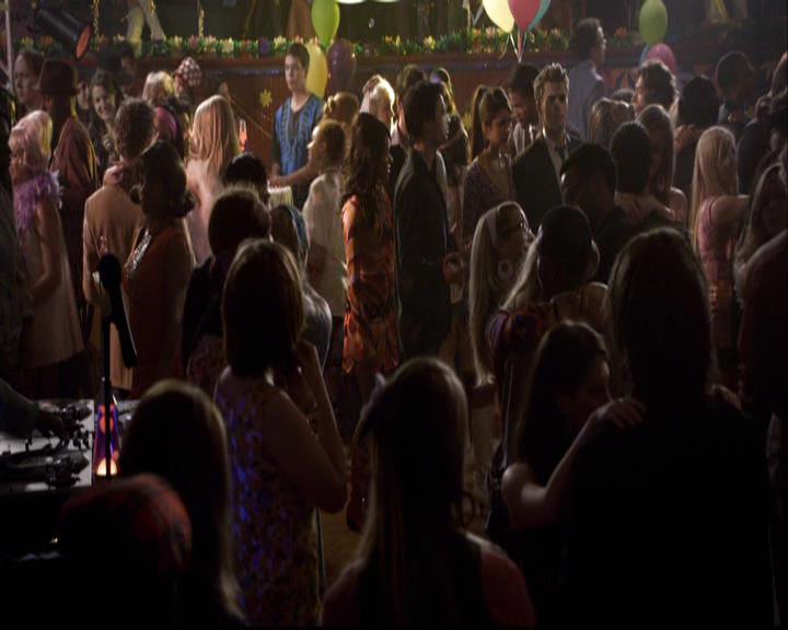 VampireDiariesWorld-dot-org_2x18TheLastDance1032.jpg