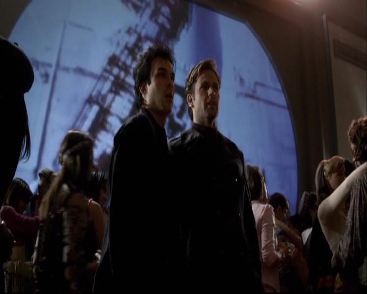 VampireDiariesWorld-dot-org_2x18TheLastDance1049.jpg