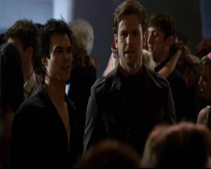 VampireDiariesWorld-dot-org_2x18TheLastDance1052.jpg