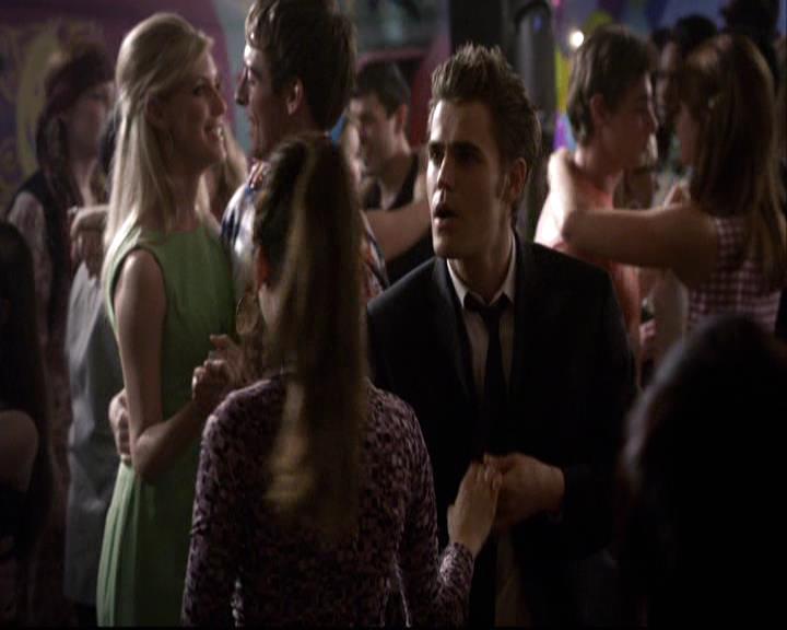 VampireDiariesWorld-dot-org_2x18TheLastDance1073.jpg