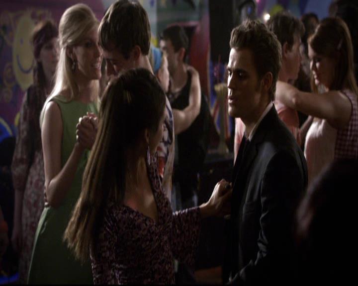 VampireDiariesWorld-dot-org_2x18TheLastDance1074.jpg