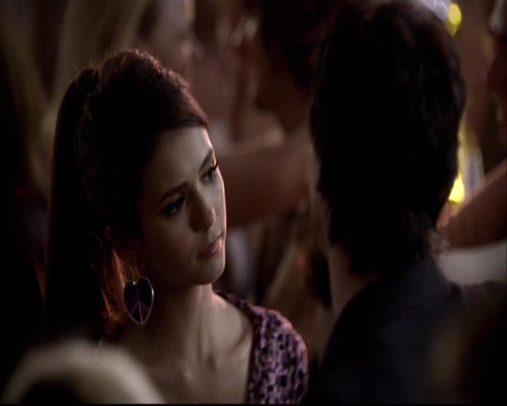 VampireDiariesWorld-dot-org_2x18TheLastDance1094.jpg