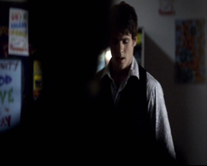 VampireDiariesWorld-dot-org_2x18TheLastDance1230.jpg