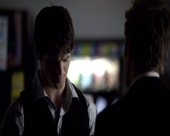 VampireDiariesWorld-dot-org_2x18TheLastDance1241.jpg