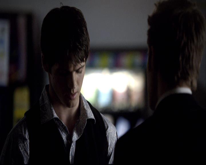 VampireDiariesWorld-dot-org_2x18TheLastDance1242.jpg