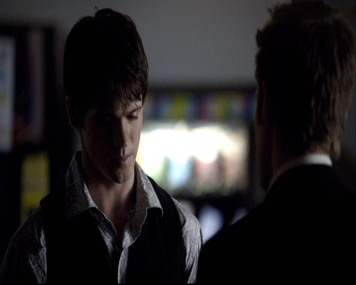 VampireDiariesWorld-dot-org_2x18TheLastDance1244.jpg