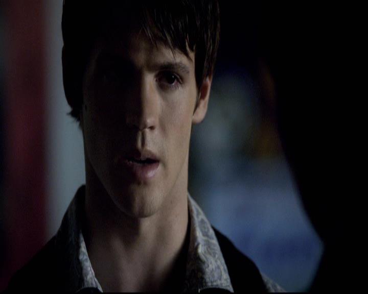 VampireDiariesWorld-dot-org_2x18TheLastDance1255.jpg