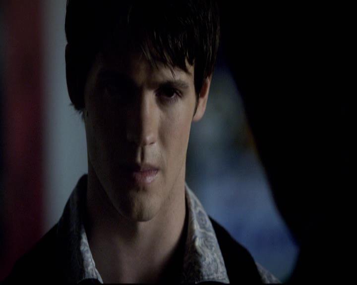 VampireDiariesWorld-dot-org_2x18TheLastDance1263.jpg