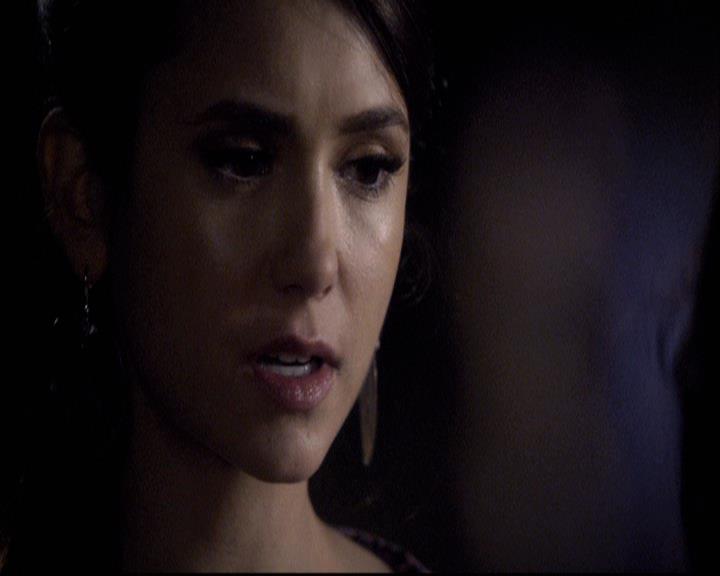 VampireDiariesWorld-dot-org_2x18TheLastDance1351.jpg