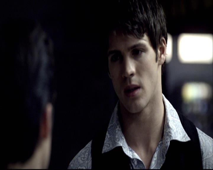 VampireDiariesWorld-dot-org_2x18TheLastDance1374.jpg