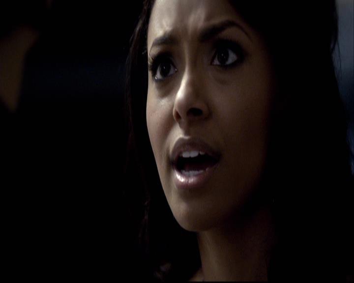 VampireDiariesWorld-dot-org_2x18TheLastDance1553.jpg