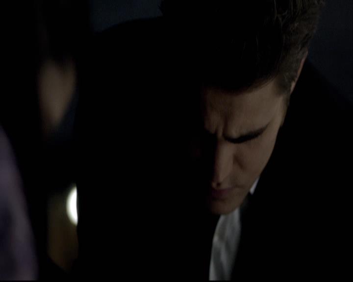 VampireDiariesWorld-dot-org_2x18TheLastDance1751.jpg