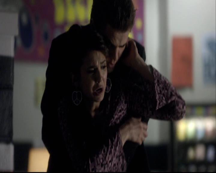 VampireDiariesWorld-dot-org_2x18TheLastDance1794.jpg