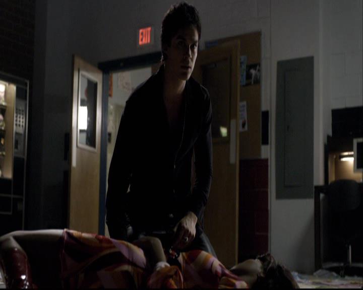 VampireDiariesWorld-dot-org_2x18TheLastDance1800.jpg