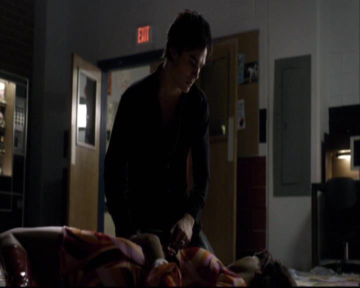 VampireDiariesWorld-dot-org_2x18TheLastDance1801.jpg