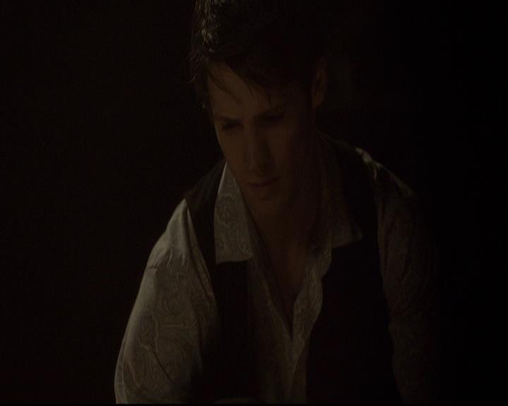 VampireDiariesWorld-dot-org_2x18TheLastDance1941.jpg