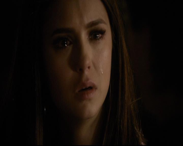 VampireDiariesWorld-dot-org_2x18TheLastDance1974.jpg