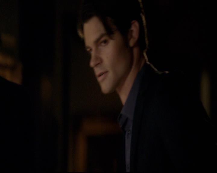 VampireDiariesWorld-dot-org_2x20TheLastDay0060.jpg