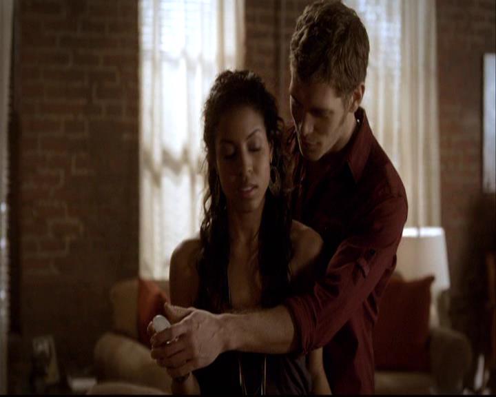 VampireDiariesWorld-dot-org_2x20TheLastDay0070.jpg