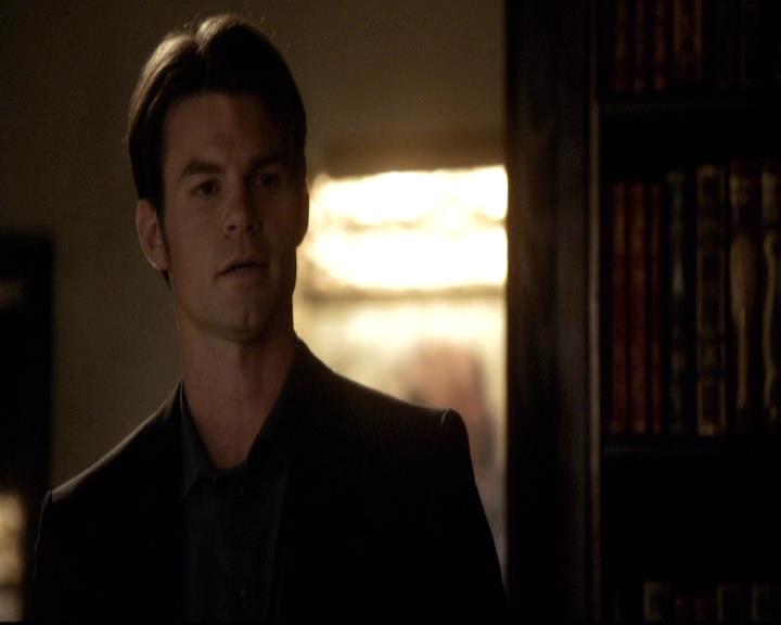 VampireDiariesWorld-dot-org_2x20TheLastDay0085.jpg