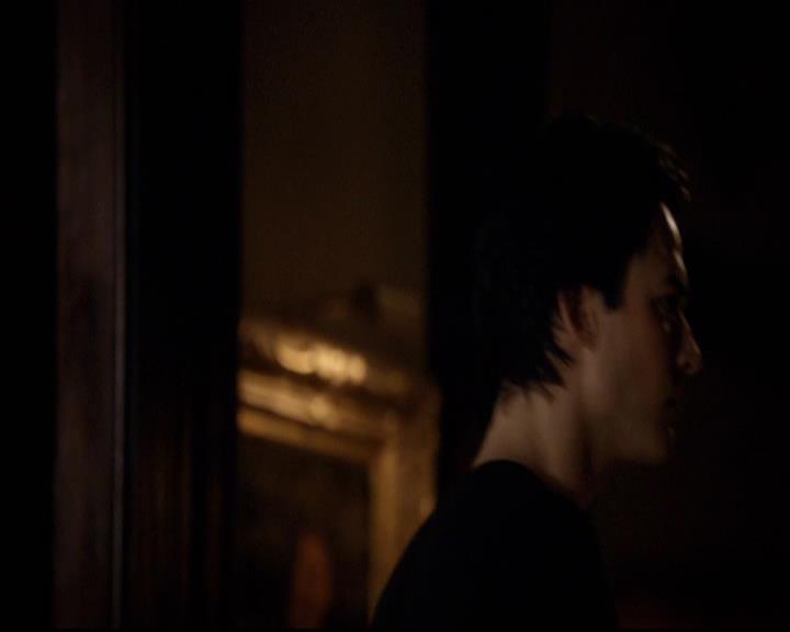 VampireDiariesWorld-dot-org_2x20TheLastDay0133.jpg