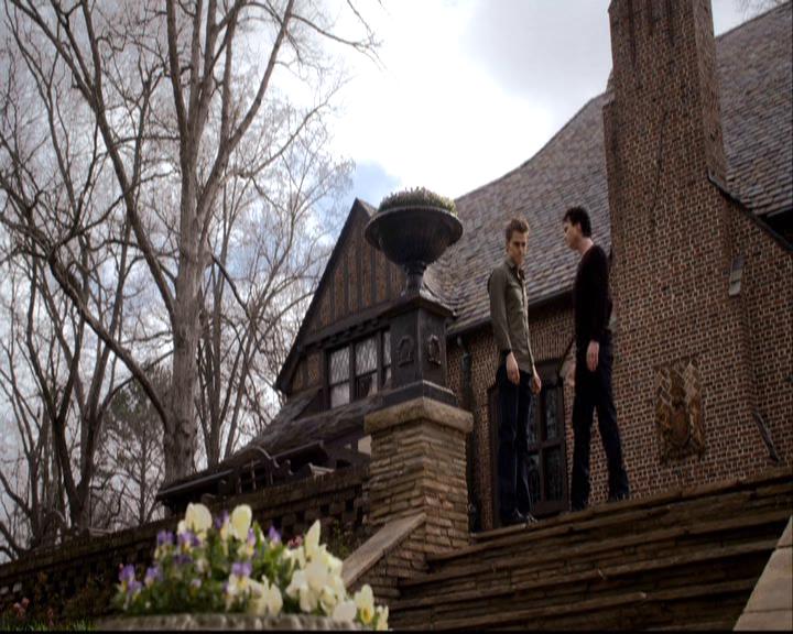 VampireDiariesWorld-dot-org_2x20TheLastDay0221.jpg