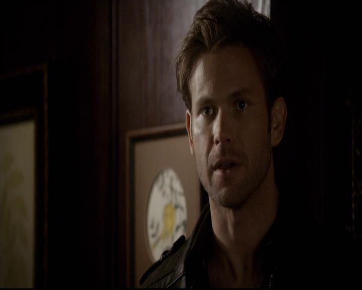 VampireDiariesWorld-dot-org_2x20TheLastDay0261.jpg