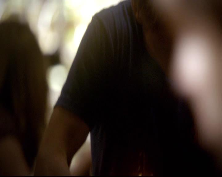 VampireDiariesWorld-dot-org_2x20TheLastDay0315.jpg